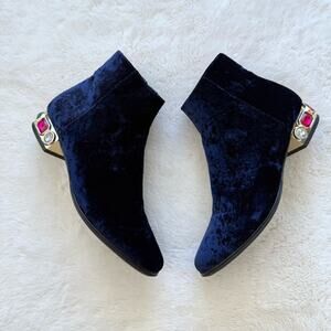 Neiman Marcus velvet boots with crystals size 6 US Retail 280$